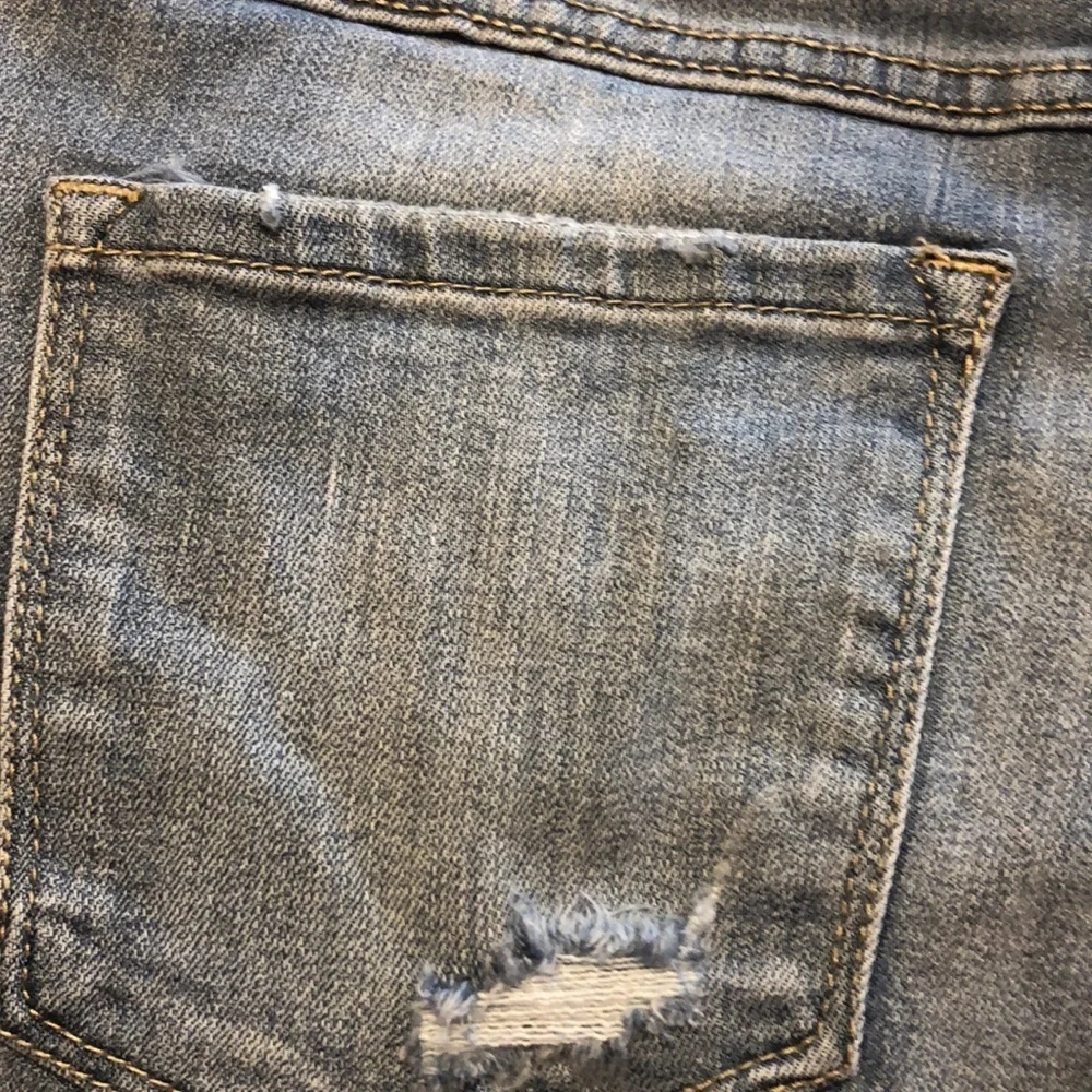 KLIQUE  B 25 GUC blue jean  shorts